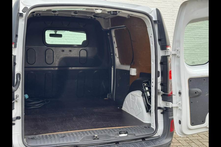 Renault Kangoo Z.E. Airco Dealeronderhouden SOH 89% Cruise control Navigatie Radio/CD Schuifdeur Parkeersensoren achter