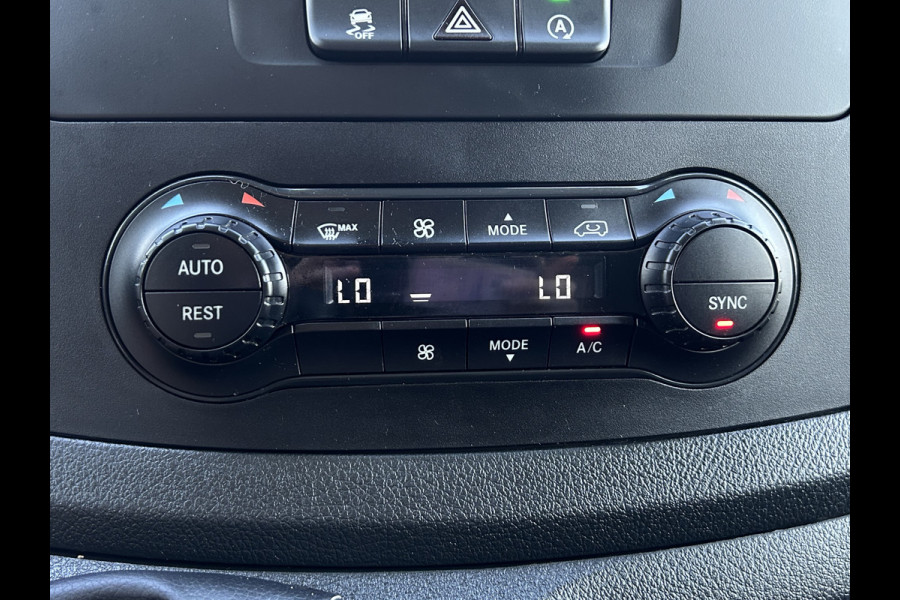 Mercedes-Benz Vito 110 CDI RWD / L2H1 / 1e EIGENAAR / TREKHAAK / 50.667 KM !! / ECC AIRCO / CRUISE / BLUETOOTH