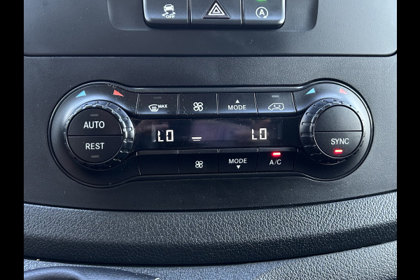 Mercedes-Benz Vito 110 CDI RWD / L2H1 / 1e EIGENAAR / TREKHAAK / 50.667 KM !! / ECC AIRCO / CRUISE / BLUETOOTH