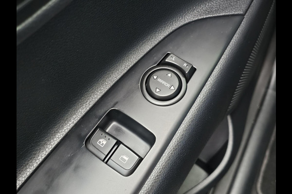 Kia Stonic 1.2 MPi ComfortPlusLine Navigator Nette auto | Onderhoudshistorie compleet | Trekhaak | Achteruitrijcamera | Navigatie | PDC | Multifunctioneel stuur etc.