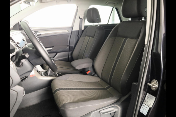 Volkswagen T-Roc 1.0 TSI Style | Parkeersensoren (Park assist) | Adaptieve cruise control | Carplay & Android auto |