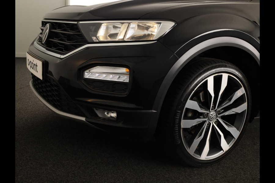 Volkswagen T-Roc 1.0 TSI Style | Parkeersensoren (Park assist) | Adaptieve cruise control | Carplay & Android auto |
