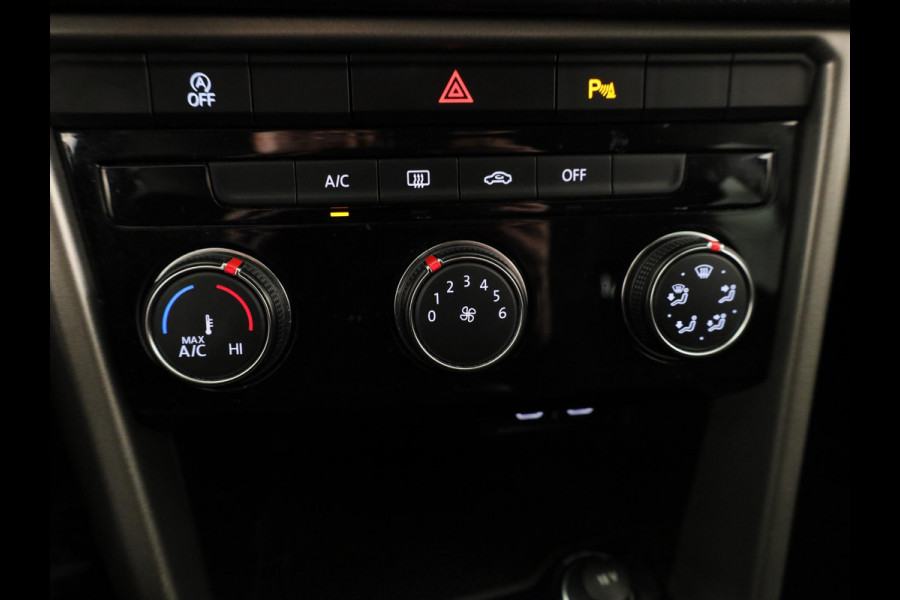 Volkswagen T-Roc 1.0 TSI Style | Parkeersensoren (Park assist) | Adaptieve cruise control | Carplay & Android auto |