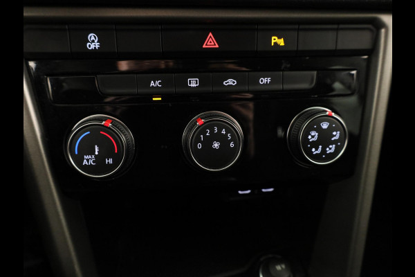 Volkswagen T-Roc 1.0 TSI Style | Parkeersensoren (Park assist) | Adaptieve cruise control | Carplay & Android auto |