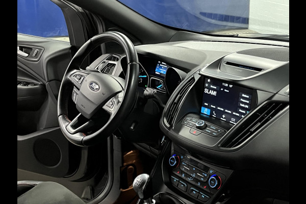 Ford Kuga 1.5 EcoBoost ST Line Trekhaak | Cruise control | Voorruit verwarming | Climate control | Stoelverwarming | Keyless | Dode hoek assistent