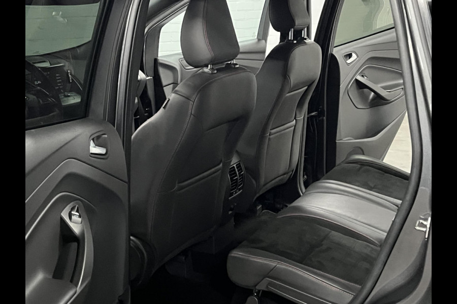 Ford Kuga 1.5 EcoBoost ST Line Trekhaak | Cruise control | Voorruit verwarming | Climate control | Stoelverwarming | Keyless | Dode hoek assistent