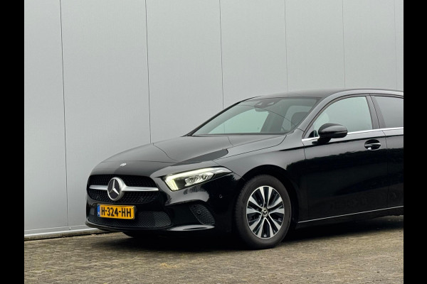 Mercedes-Benz A-Klasse A180 BUSINESS SOLUTION STOELVERWARMING FULLSCREEN DAB+ NAP HALF LEDER