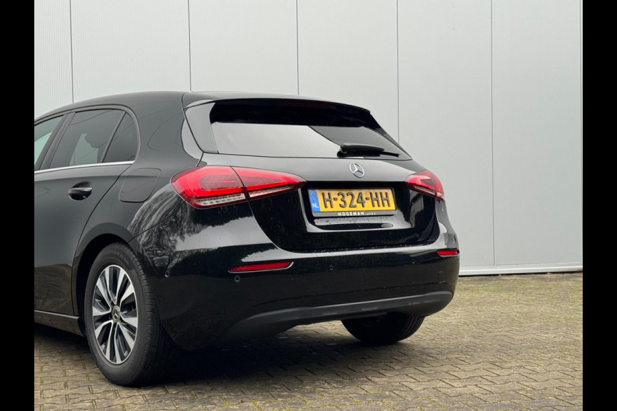Mercedes-Benz A-Klasse A180 BUSINESS SOLUTION STOELVERWARMING FULLSCREEN DAB+ NAP HALF LEDER