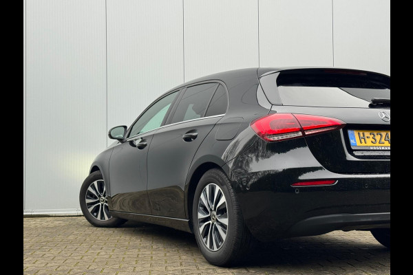 Mercedes-Benz A-Klasse A180 BUSINESS SOLUTION STOELVERWARMING FULLSCREEN DAB+ NAP HALF LEDER
