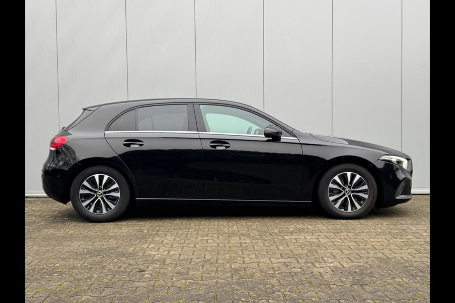 Mercedes-Benz A-Klasse A180 BUSINESS SOLUTION STOELVERWARMING FULLSCREEN DAB+ NAP HALF LEDER