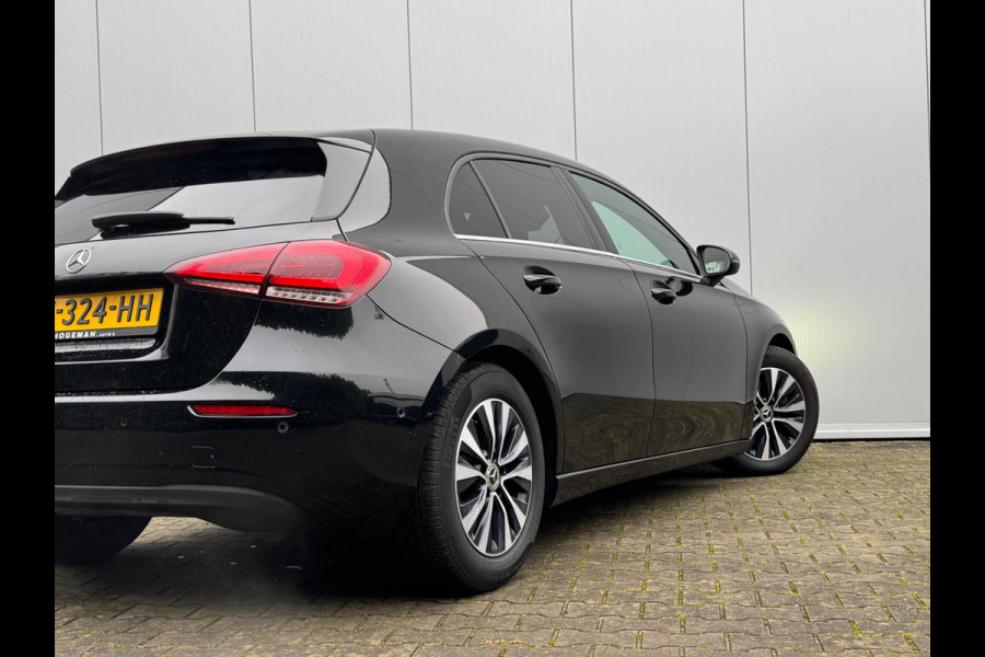 Mercedes-Benz A-Klasse A180 BUSINESS SOLUTION STOELVERWARMING FULLSCREEN DAB+ NAP HALF LEDER