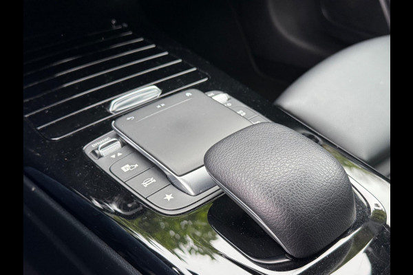Mercedes-Benz A-Klasse A180 BUSINESS SOLUTION STOELVERWARMING FULLSCREEN DAB+ NAP HALF LEDER