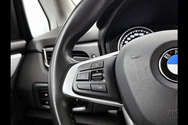 BMW 2 Serie Active Tourer 218i Executive Automaat (NAVIGATIE, PARKEERSENSOREN, LED, CLIMA, DEALER ONDERHOUDEN)