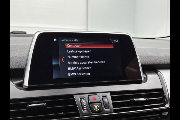 BMW 2 Serie Active Tourer 218i Executive Automaat (NAVIGATIE, PARKEERSENSOREN, LED, CLIMA, DEALER ONDERHOUDEN)