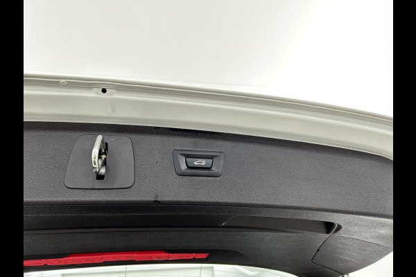 BMW 2 Serie Active Tourer 218i Executive Automaat (NAVIGATIE, PARKEERSENSOREN, LED, CLIMA, DEALER ONDERHOUDEN)