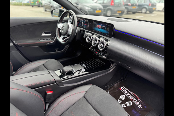 Mercedes-Benz A-Klasse 200 AMG Panorama Leder Camera Led Night pakket