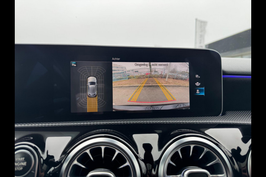 Mercedes-Benz A-Klasse 200 AMG Panorama Leder Camera Led Night pakket