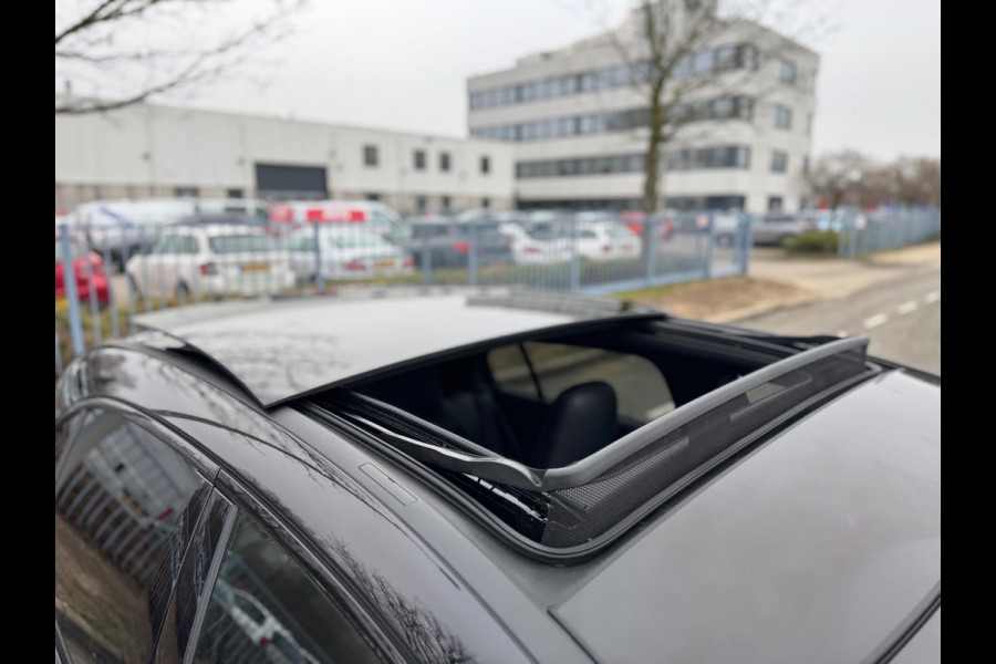 Mercedes-Benz A-Klasse 200 AMG Panorama Leder Camera Led Night pakket