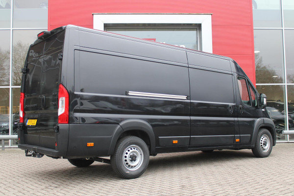 Peugeot Boxer 2.2 BlueHDi 180PK AUTOMAAT L4H2 3.5t HEAVY DUTY | TREKHAAK | PACK WINTER 2: (VERWARMBARE BESTUURDERSSTOEL/VOORRUIT/STANDKACHEL PROGAMEERBAAR) | PAKKET HANDSFREE & CENTRAL GLOVEBOX | ACHTERDEUREN 270° TE OPENEN | VOLWAARDIG RESERVEWIEL | PASSAGIERSSTOEL IN HOOGHTE VERSTELBAAR MET ARMSTEUN EN LENDESTEUN | TECHNO PLUS PAKKET: (10" TOUCHSCREEN MET APPLE CARPLAY EN ANDROID AUTO/CLIMATE CONTROL/EXTRA USB POORTEN/DRAADLOZE TELEFOONLADER/DIGITAAL INSTRUMENTENPANEEL) | NAVIGATIE |