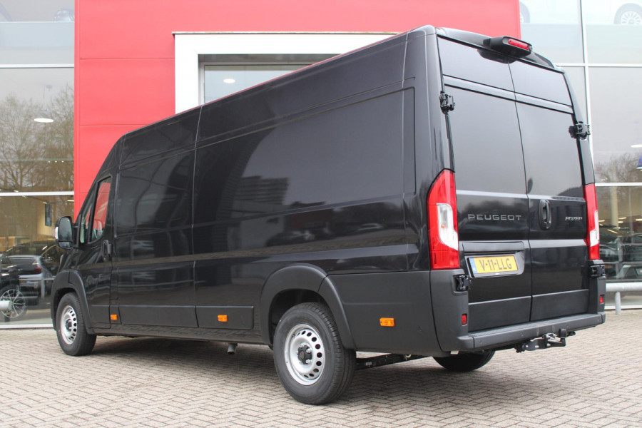 Peugeot Boxer 2.2 BlueHDi 180PK AUTOMAAT L4H2 3.5t HEAVY DUTY | TREKHAAK | PACK WINTER 2: (VERWARMBARE BESTUURDERSSTOEL/VOORRUIT/STANDKACHEL PROGAMEERBAAR) | PAKKET HANDSFREE & CENTRAL GLOVEBOX | ACHTERDEUREN 270° TE OPENEN | VOLWAARDIG RESERVEWIEL | PASSAGIERSSTOEL IN HOOGHTE VERSTELBAAR MET ARMSTEUN EN LENDESTEUN | TECHNO PLUS PAKKET: (10" TOUCHSCREEN MET APPLE CARPLAY EN ANDROID AUTO/CLIMATE CONTROL/EXTRA USB POORTEN/DRAADLOZE TELEFOONLADER/DIGITAAL INSTRUMENTENPANEEL) | NAVIGATIE |