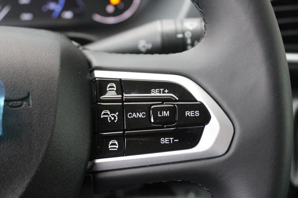 Peugeot Boxer 2.2 BlueHDi 180PK AUTOMAAT L4H2 3.5t HEAVY DUTY | TREKHAAK | PACK WINTER 2: (VERWARMBARE BESTUURDERSSTOEL/VOORRUIT/STANDKACHEL PROGAMEERBAAR) | PAKKET HANDSFREE & CENTRAL GLOVEBOX | ACHTERDEUREN 270° TE OPENEN | VOLWAARDIG RESERVEWIEL | PASSAGIERSSTOEL IN HOOGHTE VERSTELBAAR MET ARMSTEUN EN LENDESTEUN | TECHNO PLUS PAKKET: (10" TOUCHSCREEN MET APPLE CARPLAY EN ANDROID AUTO/CLIMATE CONTROL/EXTRA USB POORTEN/DRAADLOZE TELEFOONLADER/DIGITAAL INSTRUMENTENPANEEL) | NAVIGATIE |