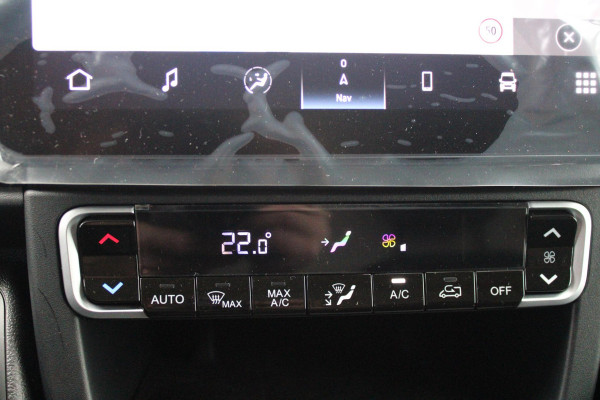 Peugeot Boxer 2.2 BlueHDi 180PK AUTOMAAT L4H2 3.5t HEAVY DUTY | TREKHAAK | PACK WINTER 2: (VERWARMBARE BESTUURDERSSTOEL/VOORRUIT/STANDKACHEL PROGAMEERBAAR) | PAKKET HANDSFREE & CENTRAL GLOVEBOX | ACHTERDEUREN 270° TE OPENEN | VOLWAARDIG RESERVEWIEL | PASSAGIERSSTOEL IN HOOGHTE VERSTELBAAR MET ARMSTEUN EN LENDESTEUN | TECHNO PLUS PAKKET: (10" TOUCHSCREEN MET APPLE CARPLAY EN ANDROID AUTO/CLIMATE CONTROL/EXTRA USB POORTEN/DRAADLOZE TELEFOONLADER/DIGITAAL INSTRUMENTENPANEEL) | NAVIGATIE |