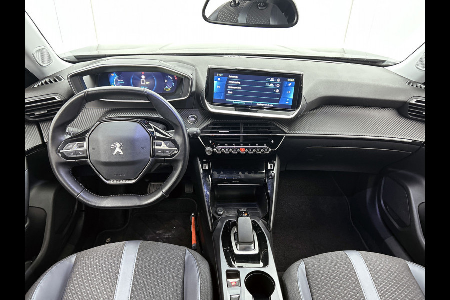 Peugeot e-2008 EV Allure 50 kWh (NAVIGATIE, CARPLAY, CAMERA, STOELVERWARMING, 1e EIGENAAR)