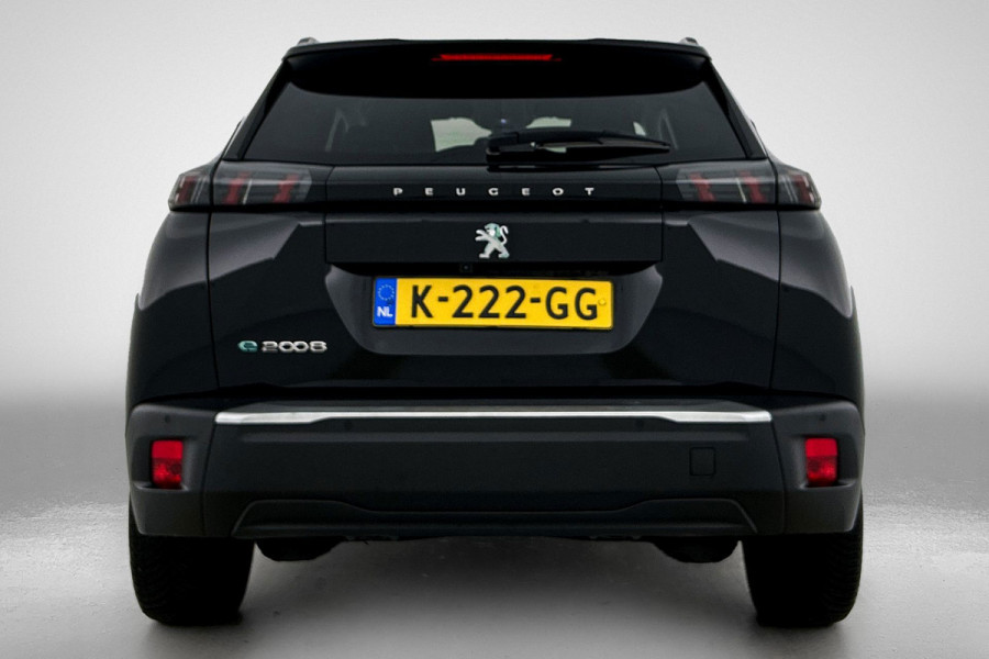 Peugeot e-2008 EV Allure 50 kWh (NAVIGATIE, CARPLAY, CAMERA, STOELVERWARMING, 1e EIGENAAR)