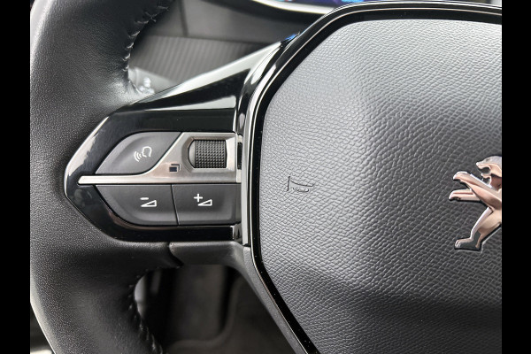 Peugeot e-2008 EV Allure 50 kWh (NAVIGATIE, CARPLAY, CAMERA, STOELVERWARMING, 1e EIGENAAR)