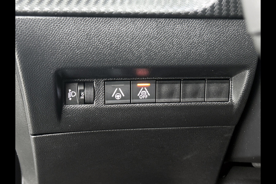 Peugeot e-2008 EV Allure 50 kWh (NAVIGATIE, CARPLAY, CAMERA, STOELVERWARMING, 1e EIGENAAR)
