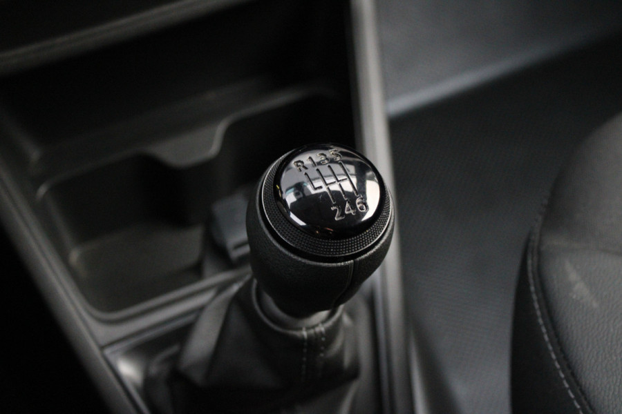 Renault Express 1.5 dCi 95 Comfort + 95pk - Carplay - Camera - Cruise - Airco - Hout - Rijklaar