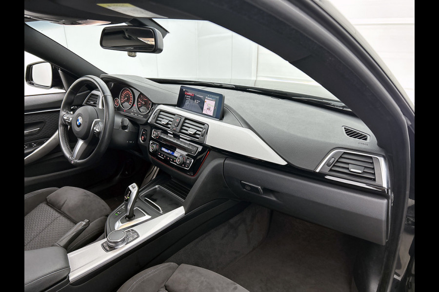 BMW 4 Serie Gran Coupé 418i High Executive (PANORAMADAK, STOELVERWARMING, CARPLAY, DEALER ONDERHOUDEN, GROOT NAVI, SPORTSTOELEN)