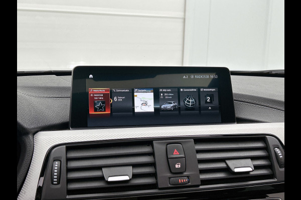 BMW 4 Serie Gran Coupé 418i High Executive (PANORAMADAK, STOELVERWARMING, CARPLAY, DEALER ONDERHOUDEN, GROOT NAVI, SPORTSTOELEN)