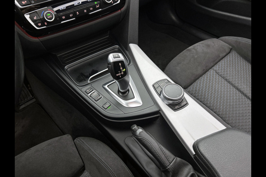 BMW 4 Serie Gran Coupé 418i High Executive (PANORAMADAK, STOELVERWARMING, CARPLAY, DEALER ONDERHOUDEN, GROOT NAVI, SPORTSTOELEN)