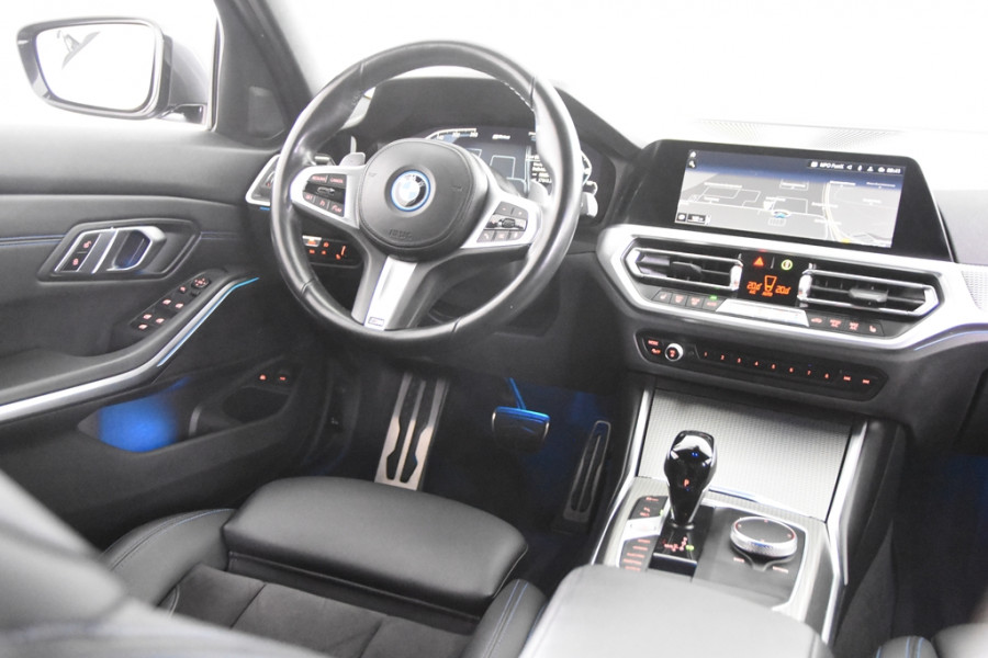 BMW 3-serie 330e xDrive M-Sport Touring *1ste Eigenaar*Leer*Full Options*