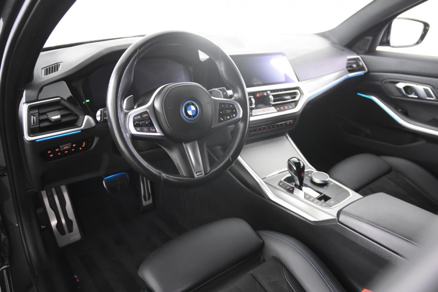 BMW 3-serie 330e xDrive M-Sport Touring *1ste Eigenaar*Leer*Full Options*