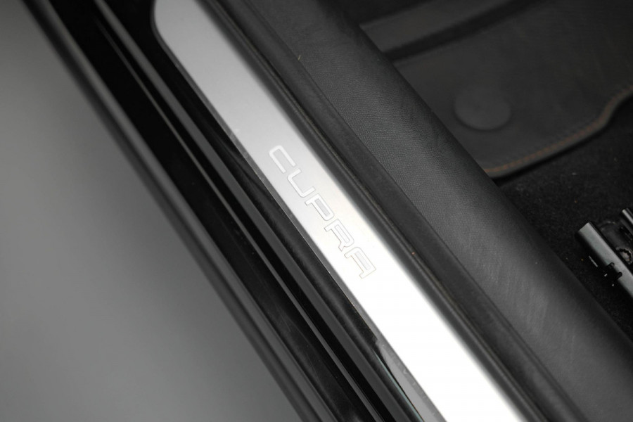 CUPRA Formentor 1.4 e-Hybrid VZ Copper Edition |Pano|Buttons|360|Memory|Dodehoek|Ambient|