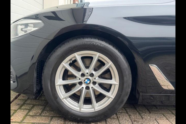 BMW 5 Serie Touring 520d Executive - Trekhaak - Keyless -LED