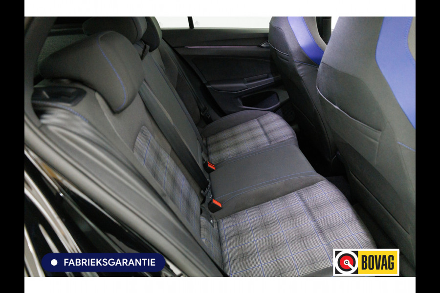 Volkswagen Golf 1.5 eHybrid GTE Black 272 PK automaat | IQ Led | Elec. trekhaak | Headup | Stoel- & stuurverw. | PDC V + A, Camera, App. connect, Navigatie, 131 KM actieradius (WLTP)