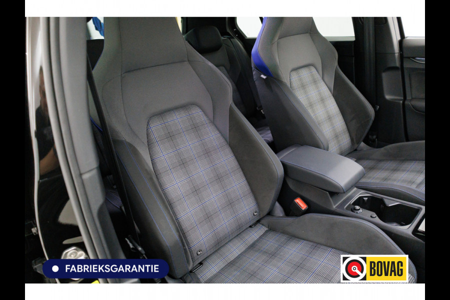 Volkswagen Golf 1.5 eHybrid GTE Black 272 PK automaat | IQ Led | Elec. trekhaak | Headup | Stoel- & stuurverw. | PDC V + A, Camera, App. connect, Navigatie, 131 KM actieradius (WLTP)