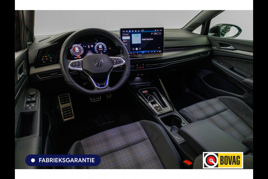 Volkswagen Golf 1.5 eHybrid GTE Black 272 PK automaat | IQ Led | Elec. trekhaak | Headup | Stoel- & stuurverw. | PDC V + A, Camera, App. connect, Navigatie, 131 KM actieradius (WLTP)