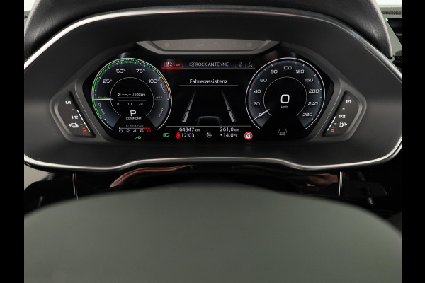 Audi Q3 Sportback 45 TFSI e S Edition 245pk | Parkeercamera | Trekhaak | Navigatie | Keyless entry | 19 inch Lichtmetalen velgen