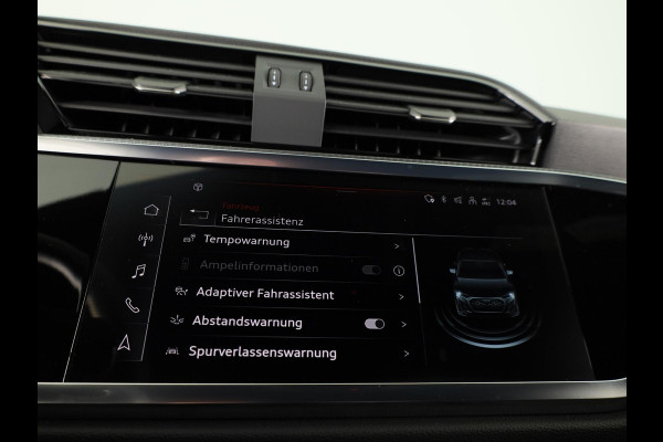 Audi Q3 Sportback 45 TFSI e S Edition 245pk | Parkeercamera | Trekhaak | Navigatie | Keyless entry | 19 inch Lichtmetalen velgen