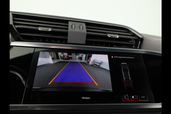Audi Q3 Sportback 45 TFSI e S Edition 245pk | Parkeercamera | Trekhaak | Navigatie | Keyless entry | 19 inch Lichtmetalen velgen
