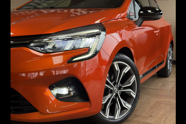 Renault Clio 1.0 TCe 90pk Automaat | Groot Navi | 360 | 17" | PDC V+A | Stoel & stuur verwarming | Keurig nette auto |