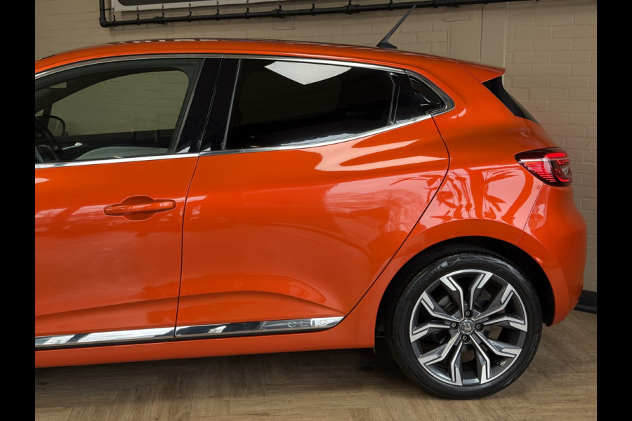 Renault Clio 1.0 TCe 90pk Automaat | Groot Navi | 360 | 17" | PDC V+A | Stoel & stuur verwarming | Keurig nette auto |