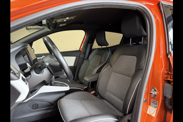 Renault Clio 1.0 TCe 90pk Automaat | Groot Navi | 360 | 17" | PDC V+A | Stoel & stuur verwarming | Keurig nette auto |
