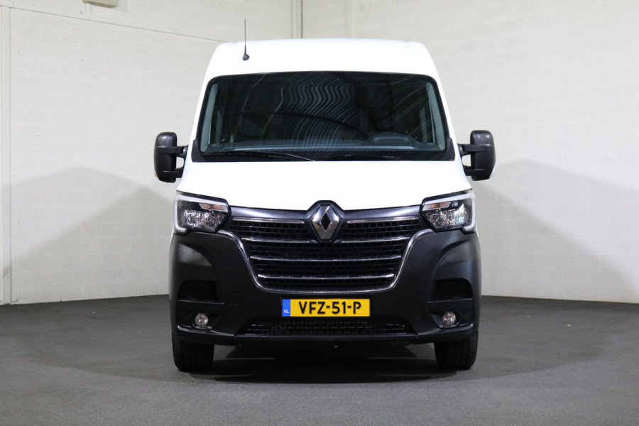 Renault Master 2.3 dCi 135pk L2 H2 Airco Navigatie Camera Trekhaak