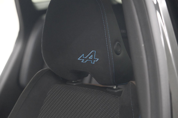 Renault Austral 1.2 E-Tech full hybrid 200 Techno Esprit Alpine | 1500 KG Trekgewicht | Camera | Dodehoekdetectie | Adaptieve Cruise Control | Pack Winter