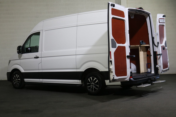 Volkswagen Crafter 2.0 TDI 177pk L3 H3 Automaat Airco Navigatie Camera Trekhaak